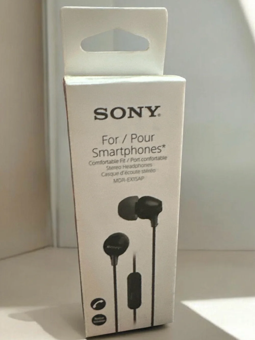 Sony Black In-Ear Headphones for Smartphones - Comfortable Fit E103